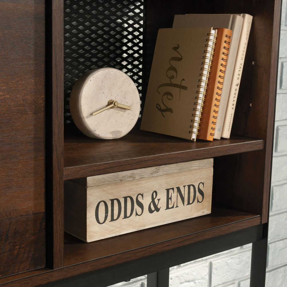 Briarbrook Hutch Barrel Oak