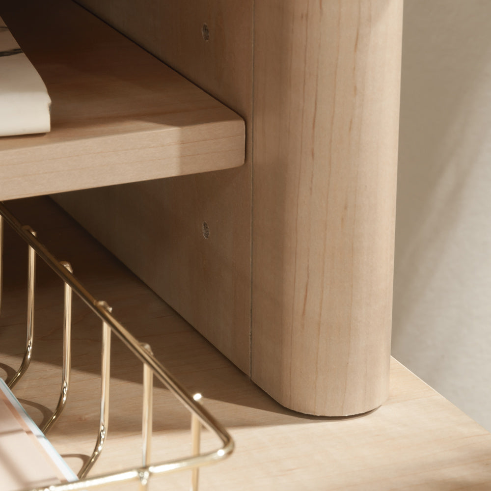 Hutch, Maple finish